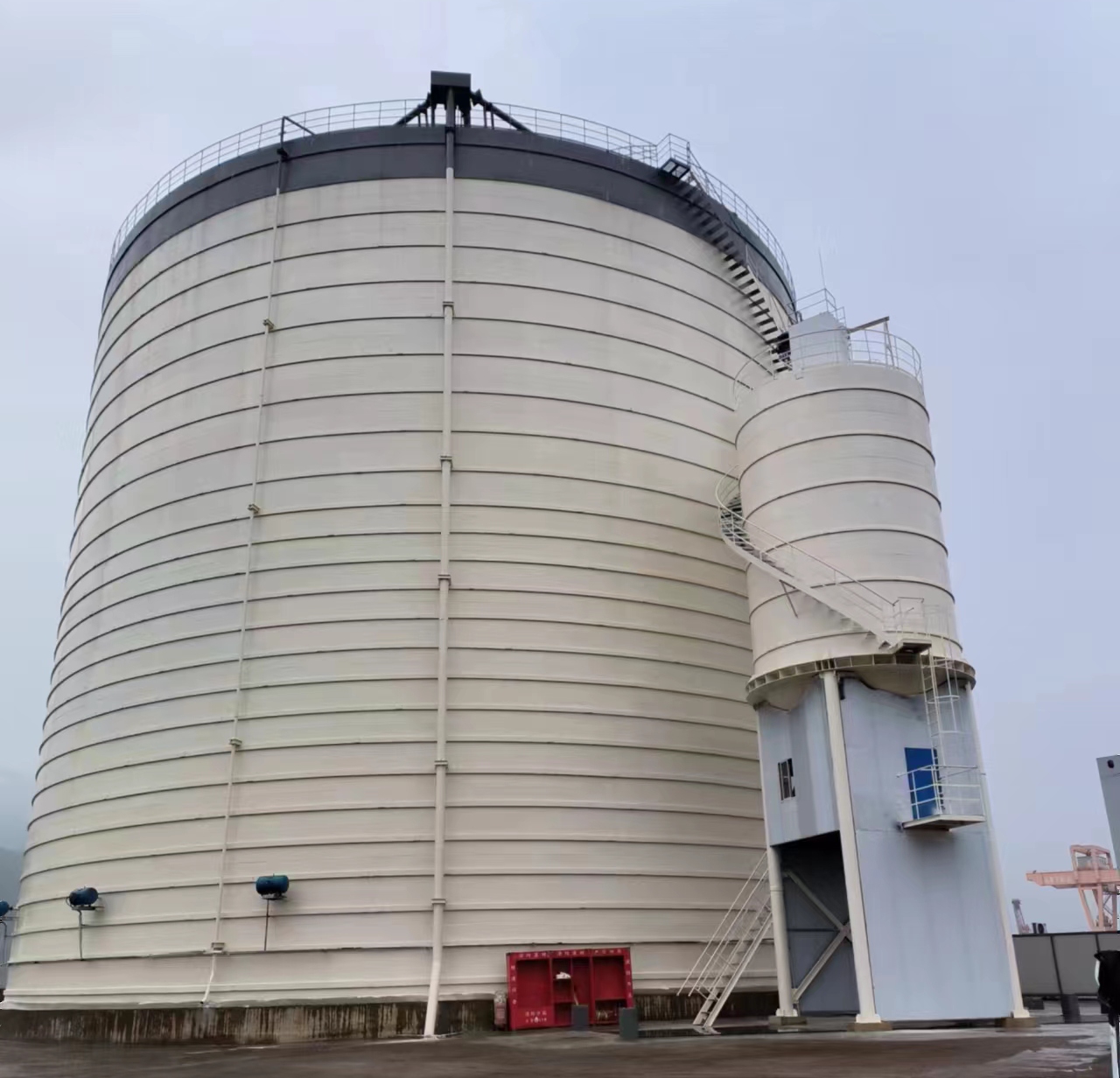 上高10万吨水泥钢板库